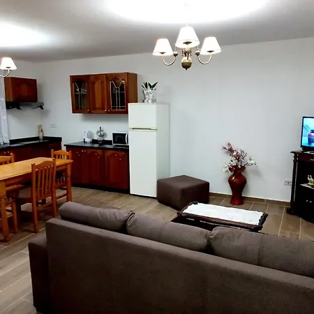 Casa Jardim *
